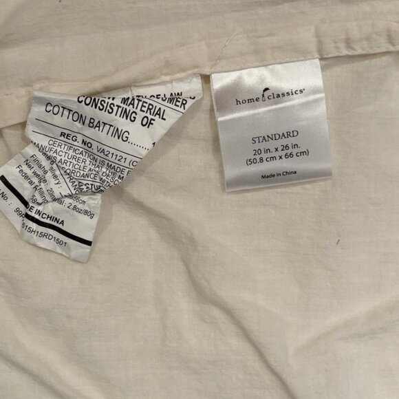 Quilted standard pillow sham, double wedding ring design - Picture 3 of 4